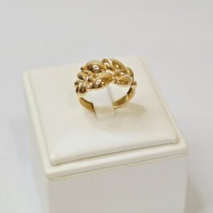 Anillo Dorado Diseño Hojas Marquise